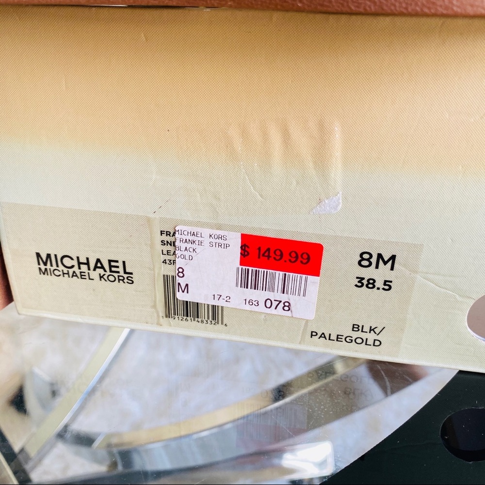 NWT Michael Kors Gold Star Stud Leather Sneakers - Picture 8 of 8